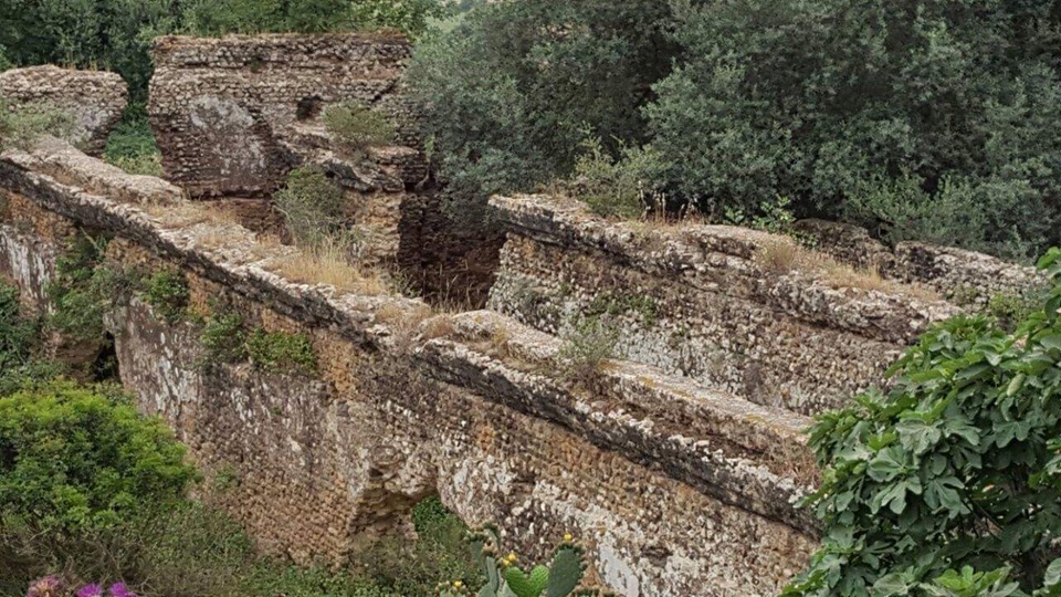 Les ruines de Tiklat Les ruines de Tiklat